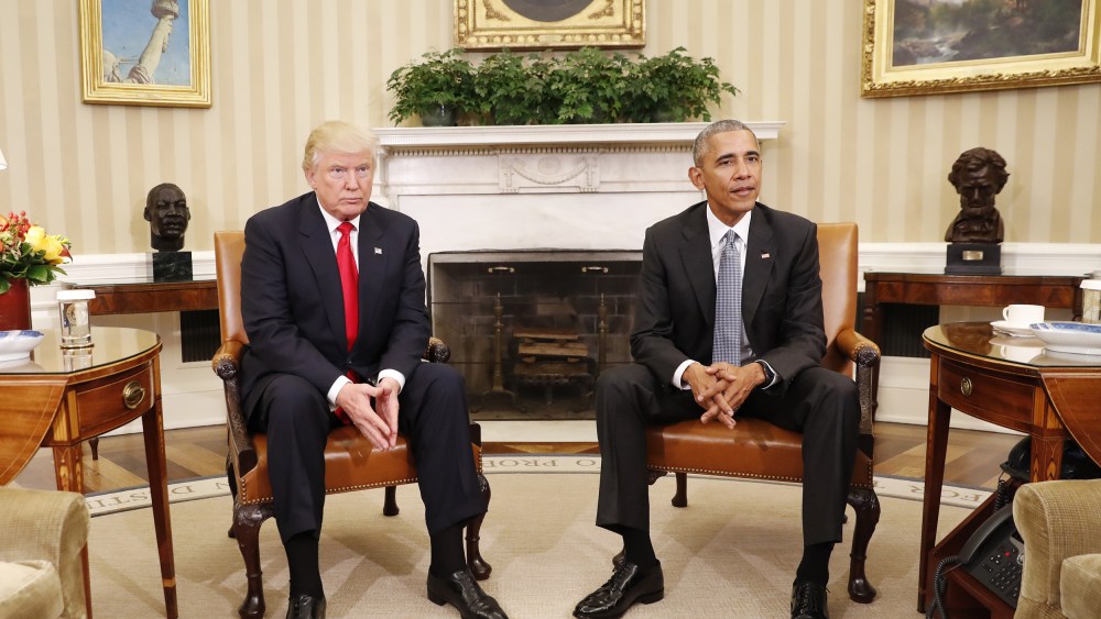Image: Obama meets with President-elect Donald Trump in the Oval Office
