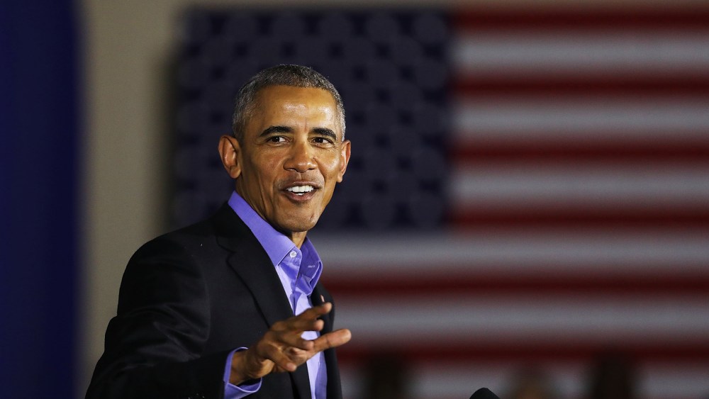 Image: Obama Returns To Campaign Trail At Rally For NJ Gubernatorial Candidate