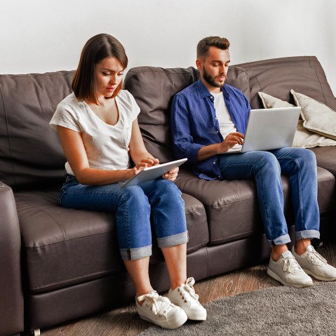 Image: Couple working at home