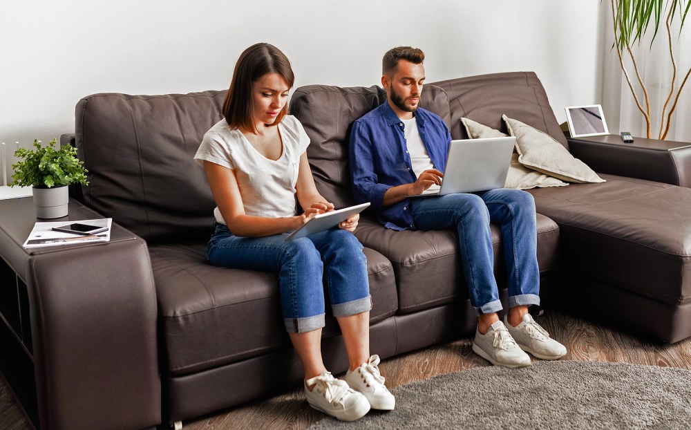 Image: Couple working at home