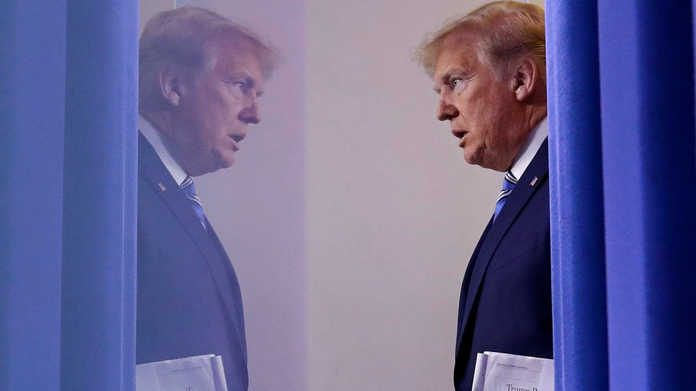 Image: President Donald Trump arrives to speak at a coronavirus task force briefing at the White House