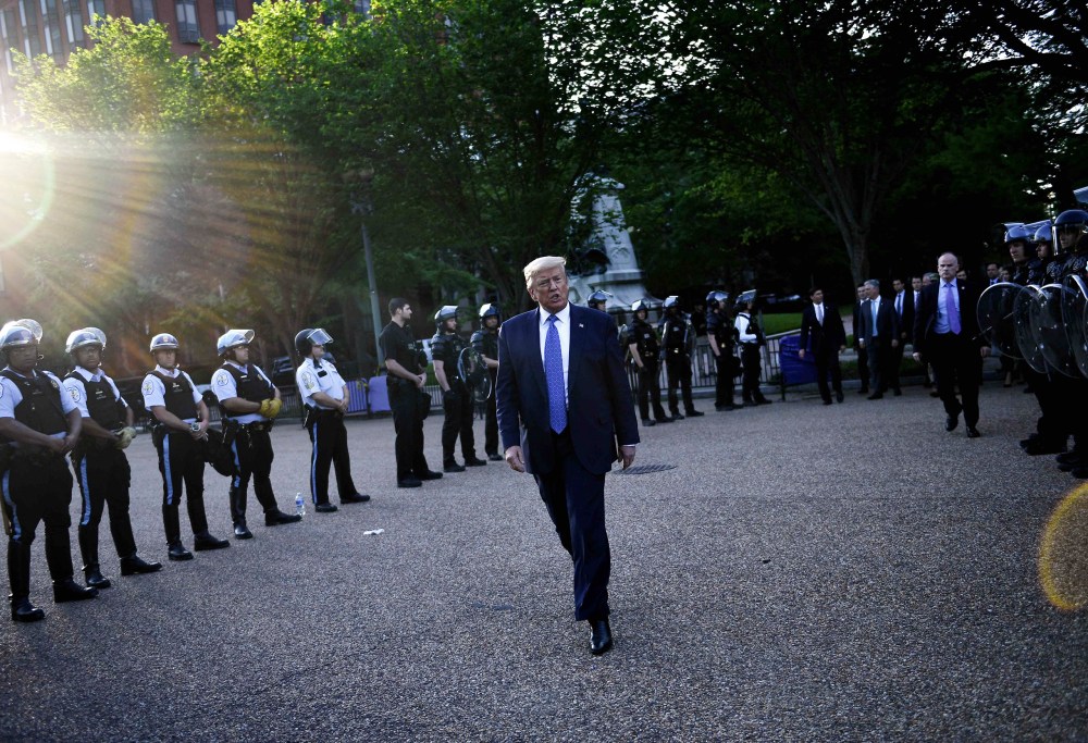 Image: US-TRUMP-MINORITIES-POLICE-politics-DEMONSTRATION