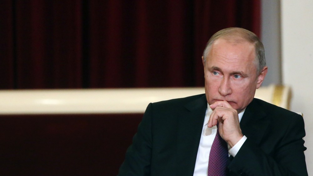 Image: Russian President Vladimir Putin visits Saint Petersburg