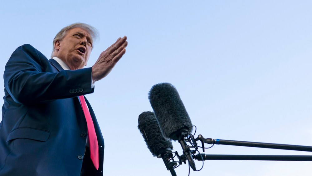Image: us-politics-trump-departure