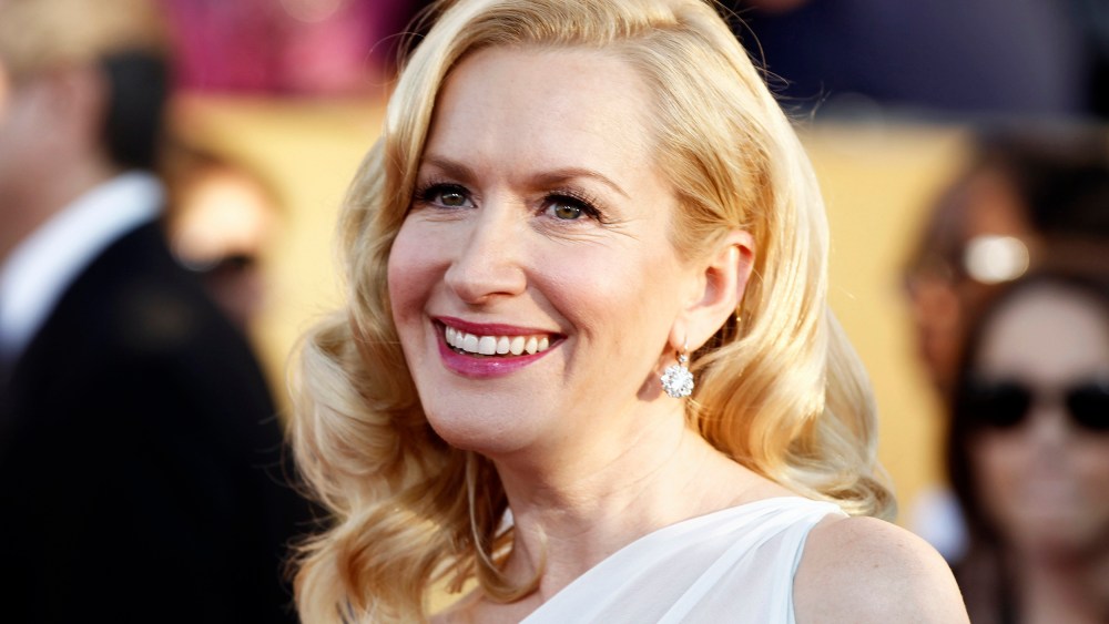 Angela Kinsey