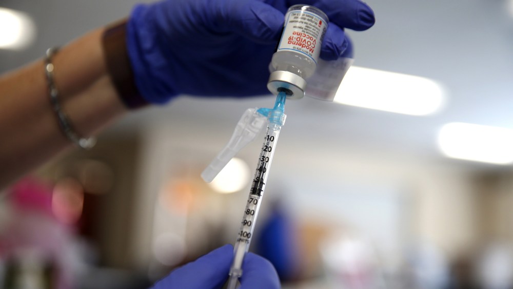 Image: Pop-Up COVID-19 Vaccine Clinic Held At Predominantly Black Church In L.A.