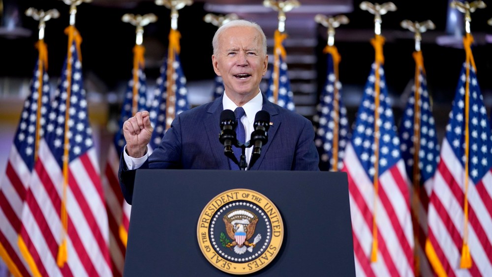 Image: President Joe Biden delivers a speech on infrastructure spending at Carpenters Pittsburgh Training Center on March 31, 2021, in Pittsburgh.