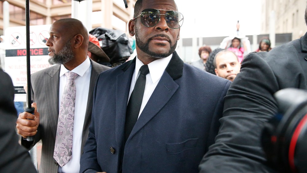 Image: R. Kelly Returns To Court For Hearing On Sex Abuse Allegations