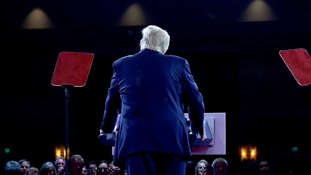 Image: Donald Trump speaks to the audience at the Conservative Political Action Conference (CPAC).