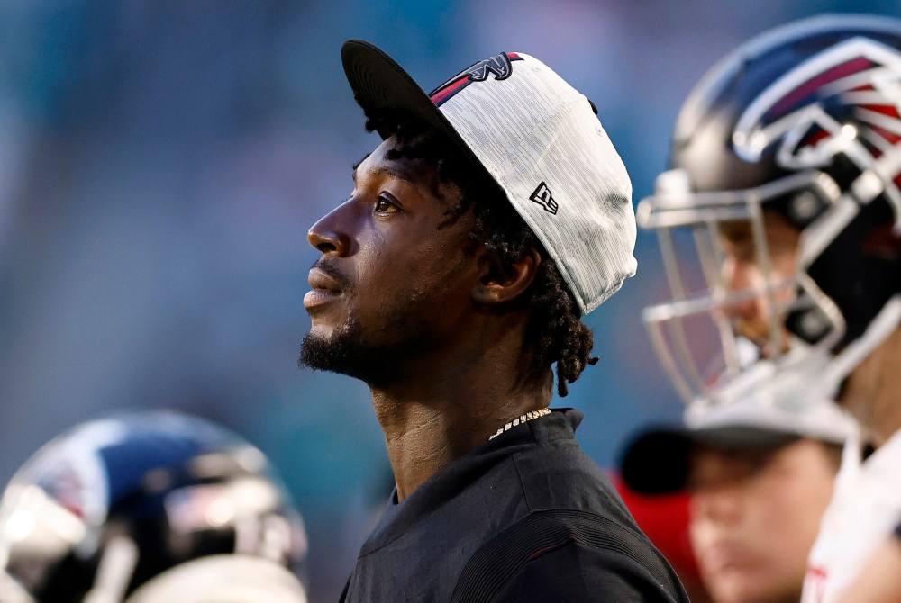 Image: Calvin Ridley during a preseason game between the Atlanta Falcons and Miami Dolphins in 2021.