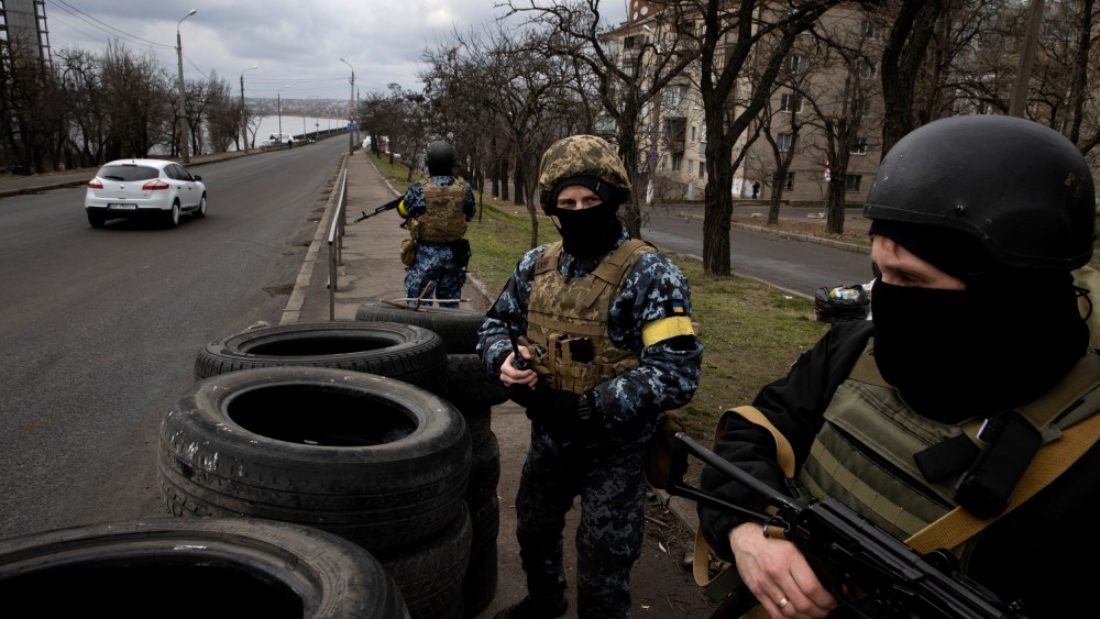 Image: Ukrainian security forces in Mykolaiv on March 4, 2022.