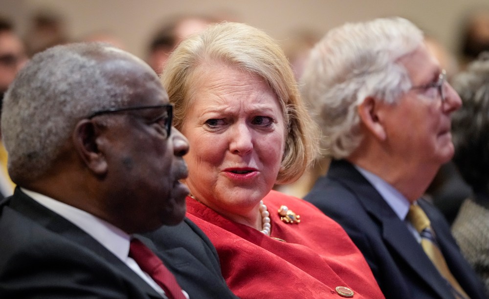 Image: Clarence Thomas, Virginia Thomas and Mitch McConnell