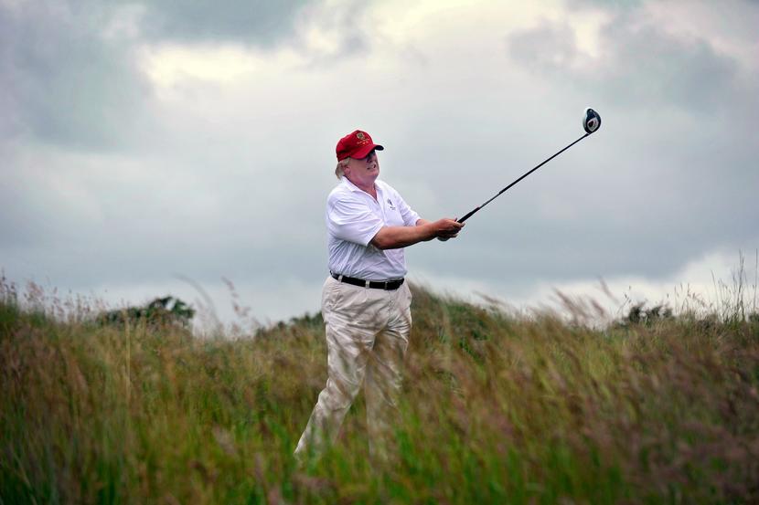 Image: FILES-US-POLITICS-TRUMP-GOLF-OFFBEAT