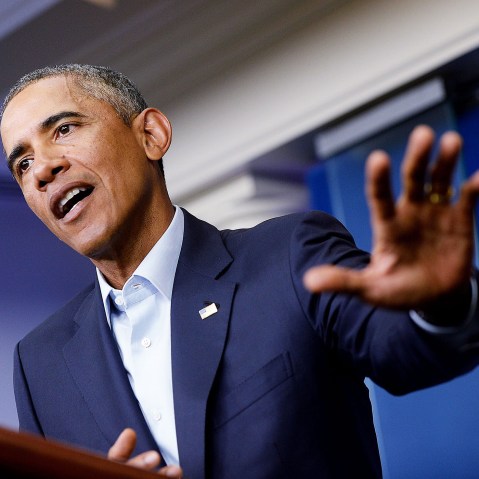 President Barack Obama delivers a statement to provide an update on Iraq and the situation in Ferguson, Missouri, August 18, 2014.
