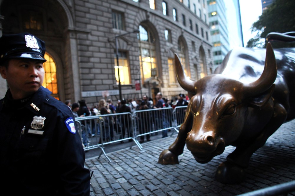 New York City Attempts To Remove Occupy Wall St Protestors From Park Encampment