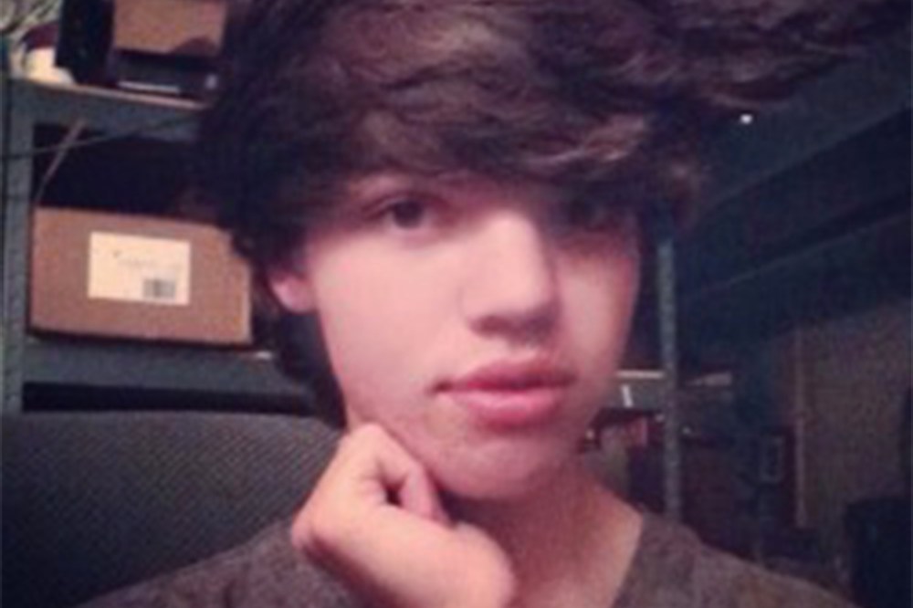 Photo of Leelah Alcorn.