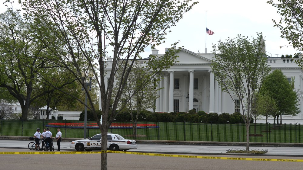 Members of US Secret Service Uniformed Division secure an area in front of White House in Washington, DC, on April 17, 2013 as a part of tightened security following the Boston marathon bomb blasts. A letter addressed to US President Barack Obama has...