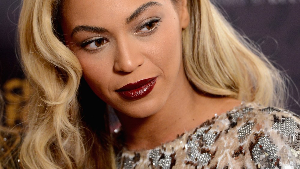 Beyonce poses backstage at at Twickenham Stadium on June 1, 2013 in London, England.