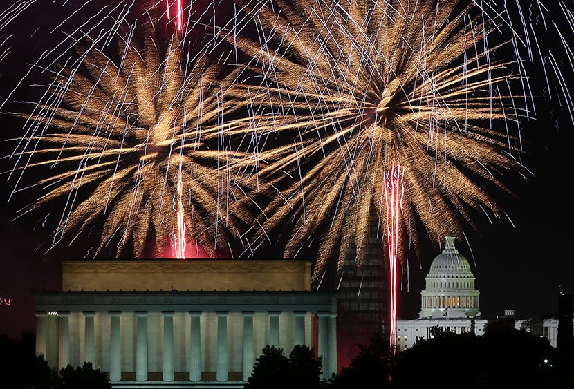 Fireworks light up the sky over the Lincoln Memorial, Washington Monument, and the U.S. Capitol on July 4, 2013 in Washington, DC. (Photo by Mark Wilson/Getty Images)