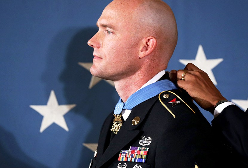 Obama Awards Staff Sgt Ty Carter With Medal Of Honor At White House - Erin Delmore - 08/26/2013