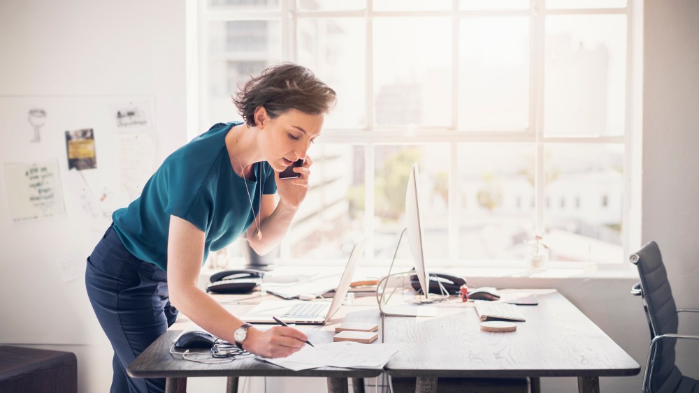 Image: Businesswoman on phone