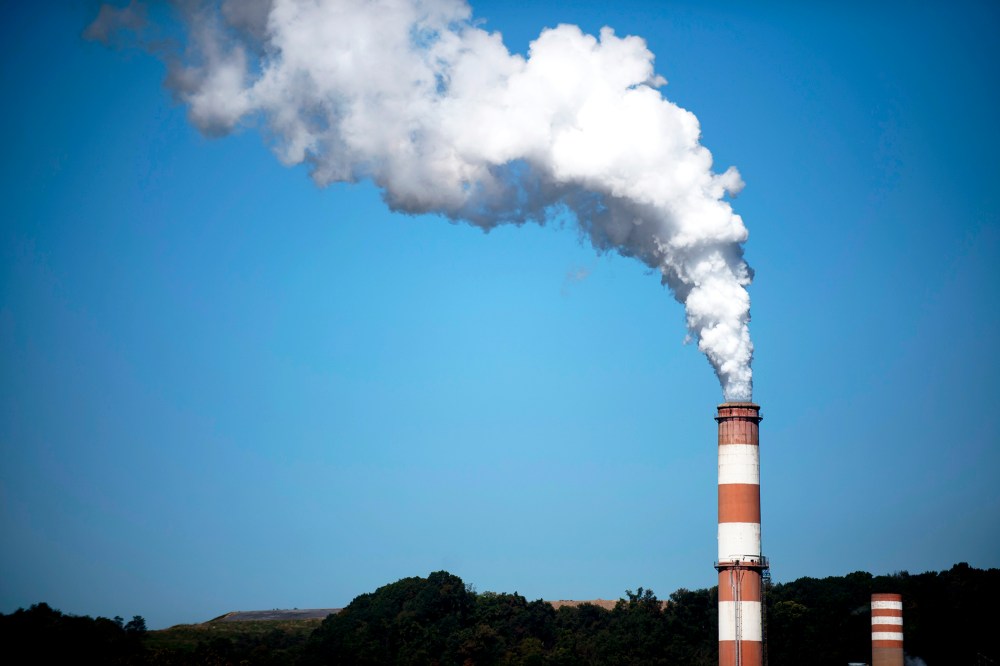 A plume of exhaust extends from the Mitchell Power Station, a coal-fired power plant built along the Monongahela River, September 24, 2013 in New Eagle, Pennsylvania.