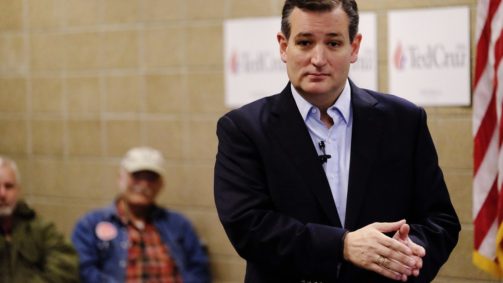 U.S. Sen. Ted Cruz (R-TX) campaigns in Sioux City, Iowa Friday, Nov. 20, 2015, at Briar Cliff University, a private Catholic school. (Photo by Jerry Mennenga/ZUMA)