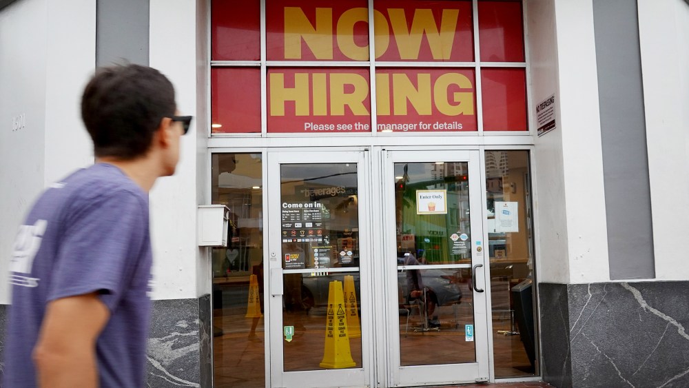 October Job Data Shows Economic Growth, Boosted By Restaurant Staffing Ramping Up