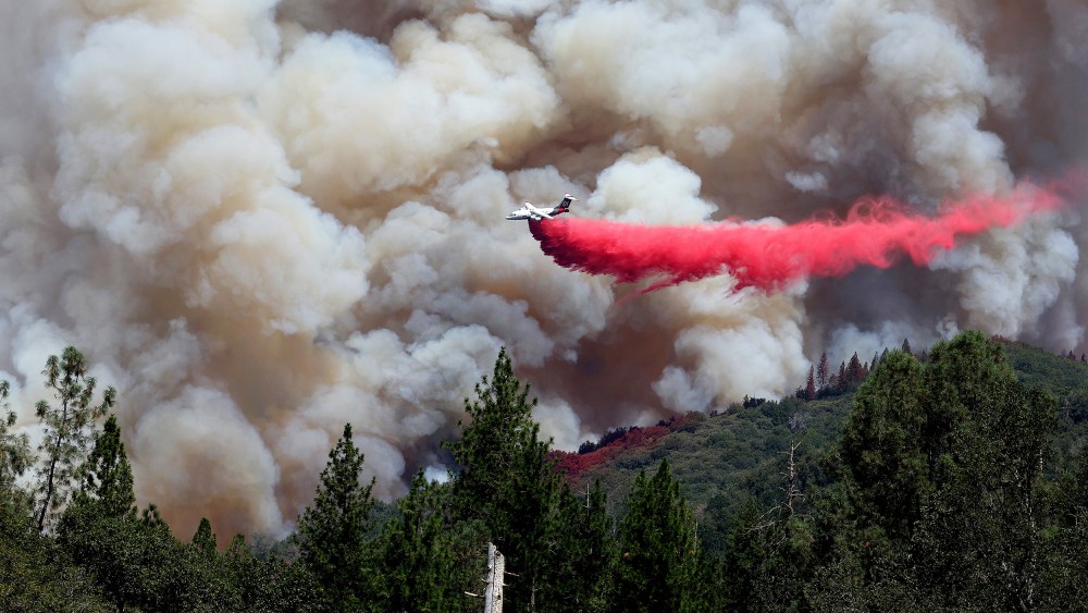 Oak Fire Sparks Evacuations in Mariposa County