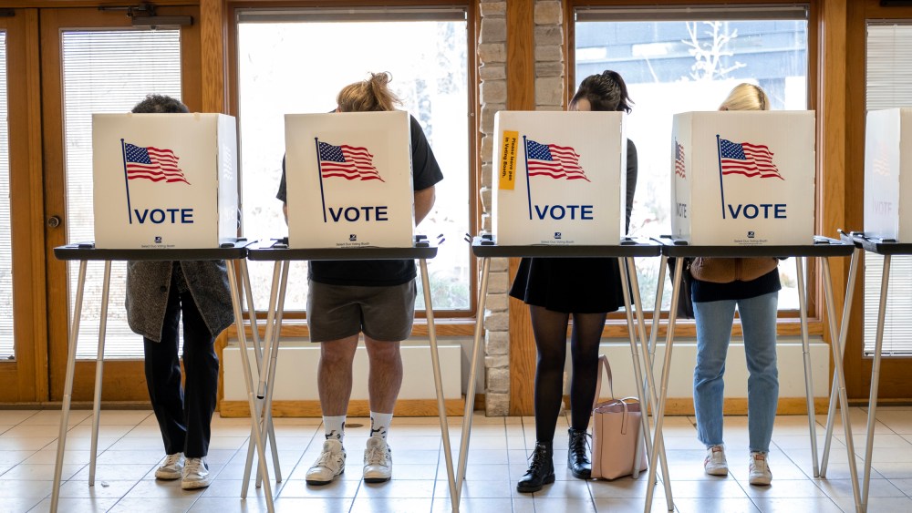Image: Americans Head To The Polls To Vote In The 2022 Midterm Elections