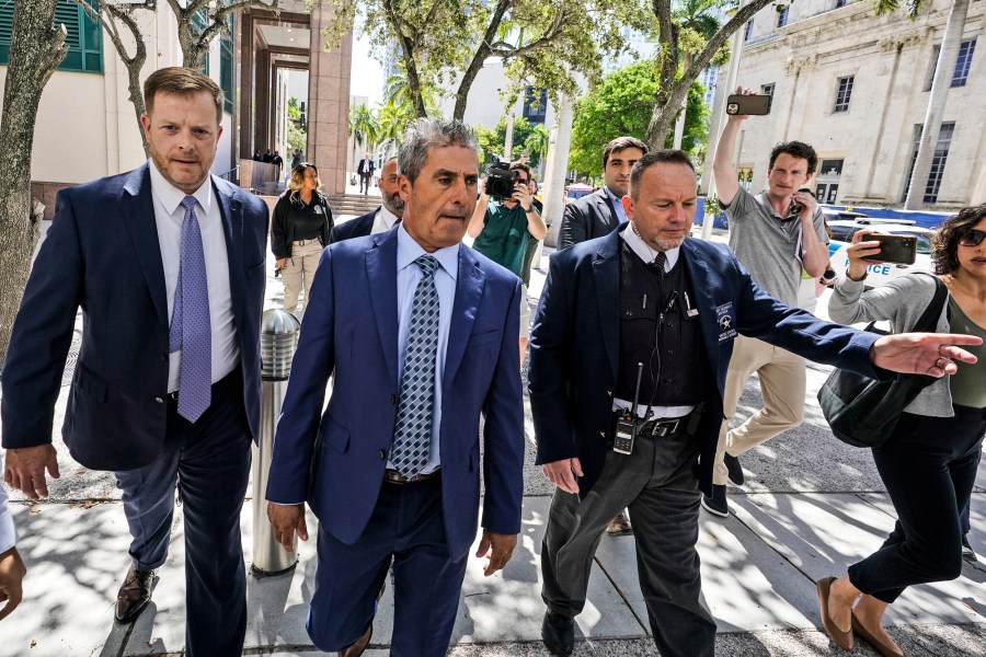 Image: Carlos De Oliveira, John Irving