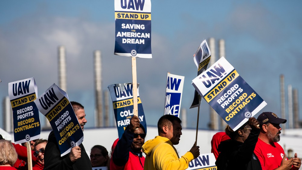 United Auto Workers (UAW) members on a picket line outside the Stellantis NV Toledo Assembly Complex in Toldeo, Ohio on Sept. 18, 2023.