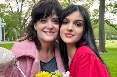 Judith and Natalie Raanan.