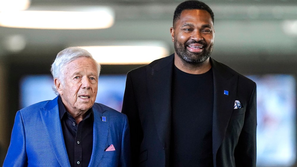 Image: New England Patriots owner Robert Kraft and newly-named Patriots head coach Jerod Mayo