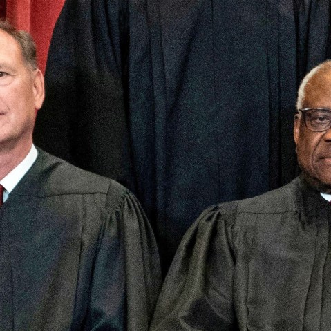 Associate Justices Samuel Alito and Clarence Thomas in 2021.