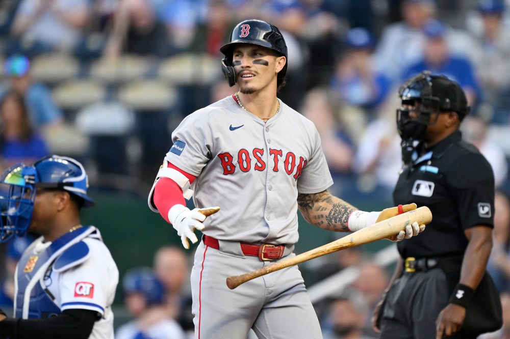 Boston Red Sox's Jarren Duran walks back to the dugout
