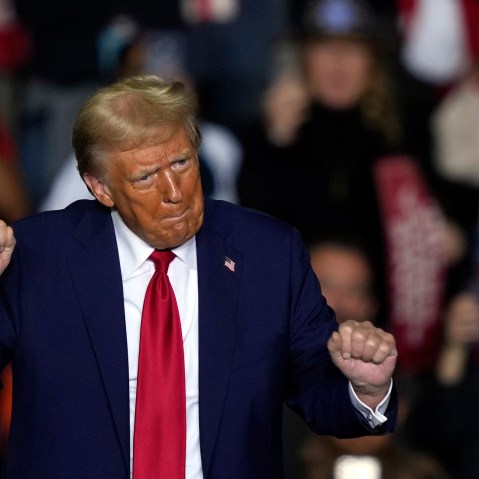 Donald Trump dances