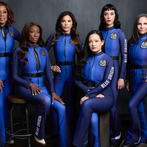 Image: NS-31 crew blue origin blue origin all female women crew Gayle King, Bahamian-US former NASA scientist Aisha Bowe, journalist Lauren Sanchez, research scientist Amanda Nguyen, Katy Perry and film producer Kerianne Flynn