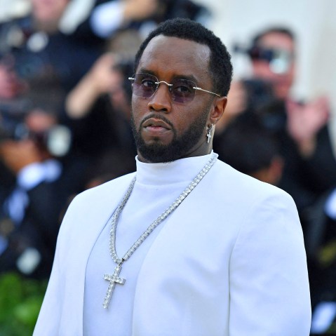 TOPSHOT-US-ENTERTAINMENT-FASHION-METGALA