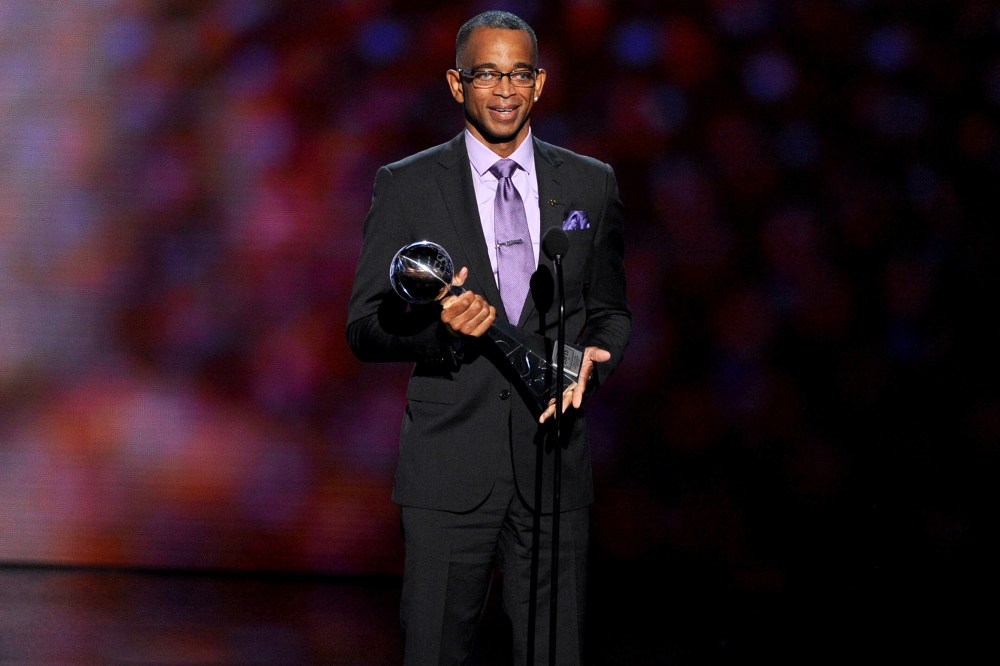 TV personality Stuart Scott accepts the 2014 Jimmy V Perseverance Award onstage during the 2014 ESPYS at Nokia Theatre L.A. in 2014.