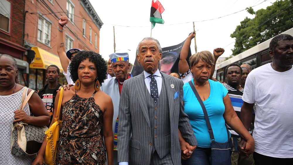 Sharpton Meets With Family Members Of Staten Island Man Who Died While Police Were Attempting Arrest