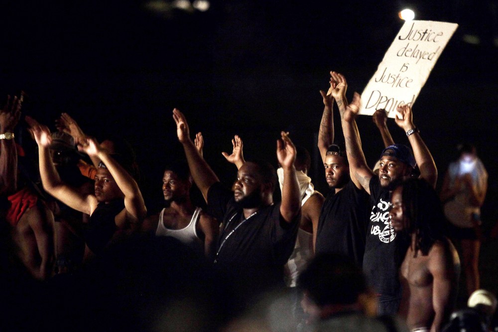 US-CRIME-RACE-POLICE-SHOOTING