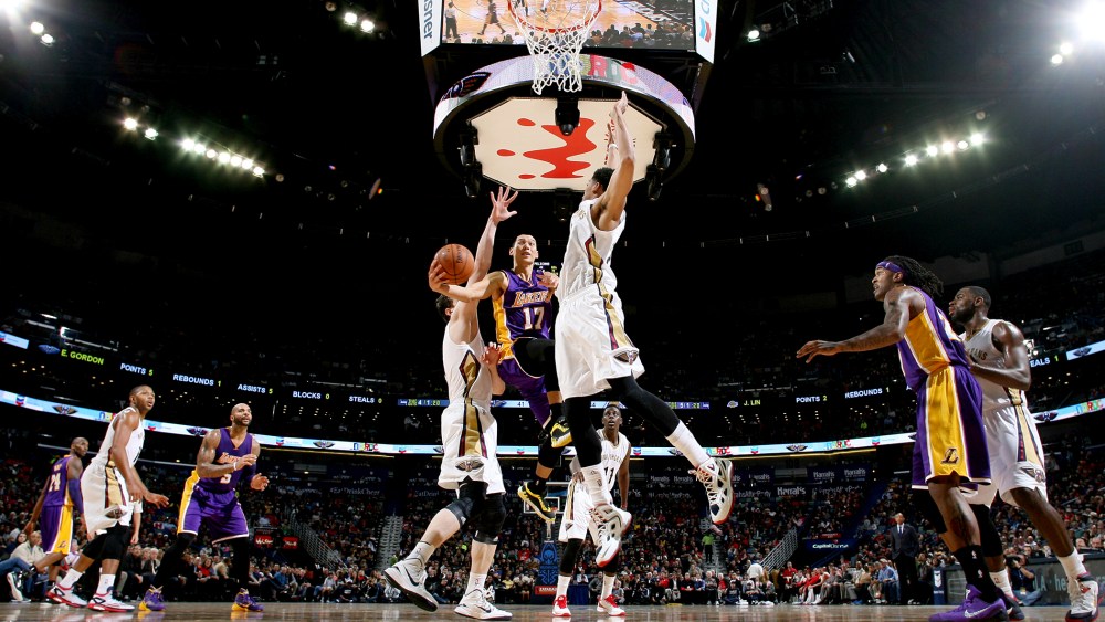 Jeremy Lin of the Los Angeles Lakers goes to the basket against the New Orleans Pelicans on Nov. 12, 2014 at the Smoothie King Center in New Orleans, La.