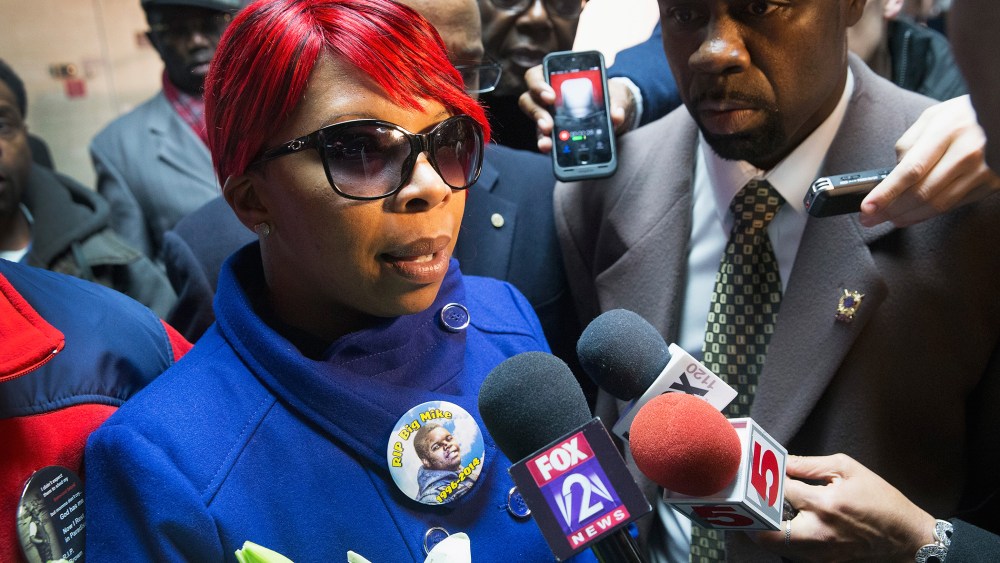 Lesley McSpadden, the mother of Michael Brown, speaks to the press after arriving back in the United States from Geneva, Switzerland where she addressed a United Nation's committee on torture on Nov. 14, 2014 in St. Louis, Mo. (Photo by Scott Olson/Getty)