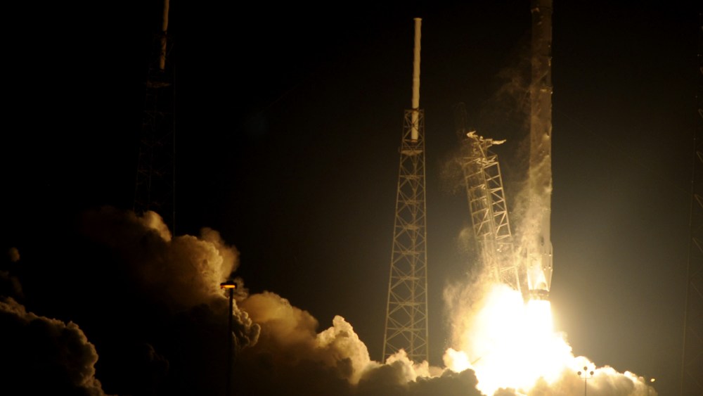 Space X's Falcon 9 rocket launched on Jan. 10, 2015 heading up to space from pad 40 at Cape Canaveral, Florida, carrying the Dragon CRS5 spacecraft on a resupply mission to the International Space Station (ISS).