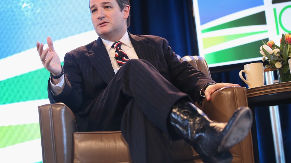 U.S. Sen. Ted Cruz fields questions from Bruce Rastetter at the Iowa Ag Summit on March 7, 2015 in Des Moines, Iowa. (Photo by Scott Olson/Getty)