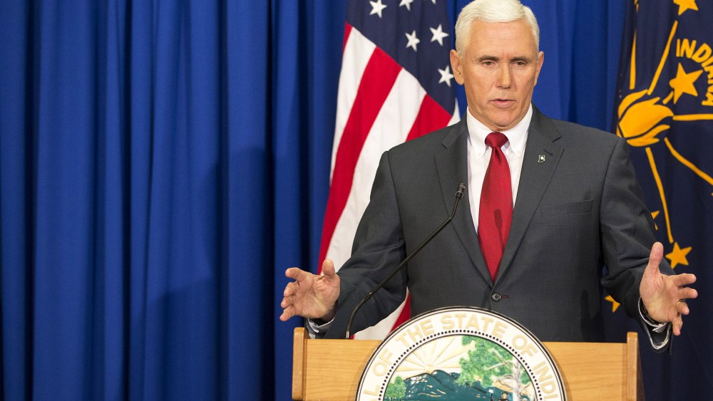 Governor Mike Pence (R-IN) holds a press conference March 31, 2015 at the Indiana State Library in Indianapolis, Ind. (Photo by Aaron P. Bernstein/Getty)
