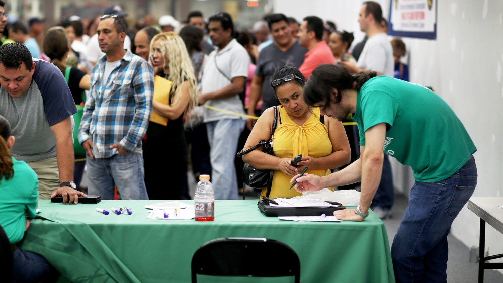 Americans Register For Health Care On Final Day of ACA Enrollment Drive