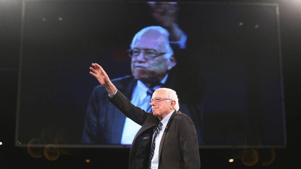 Democratic presidential candidate Senator Bernie Sanders (I-VT) speaks to guests at the Jefferson-Jackson Dinner on Oct. 24, 2015 in Des Moines, Iowa. (Photo by Scott Olson/Getty)