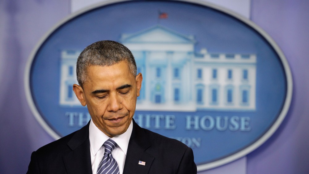 U.S. President Barack Obama pauses as he announces the resignation of Eric Shinseki in the briefing room of the White House May 30, 2014.